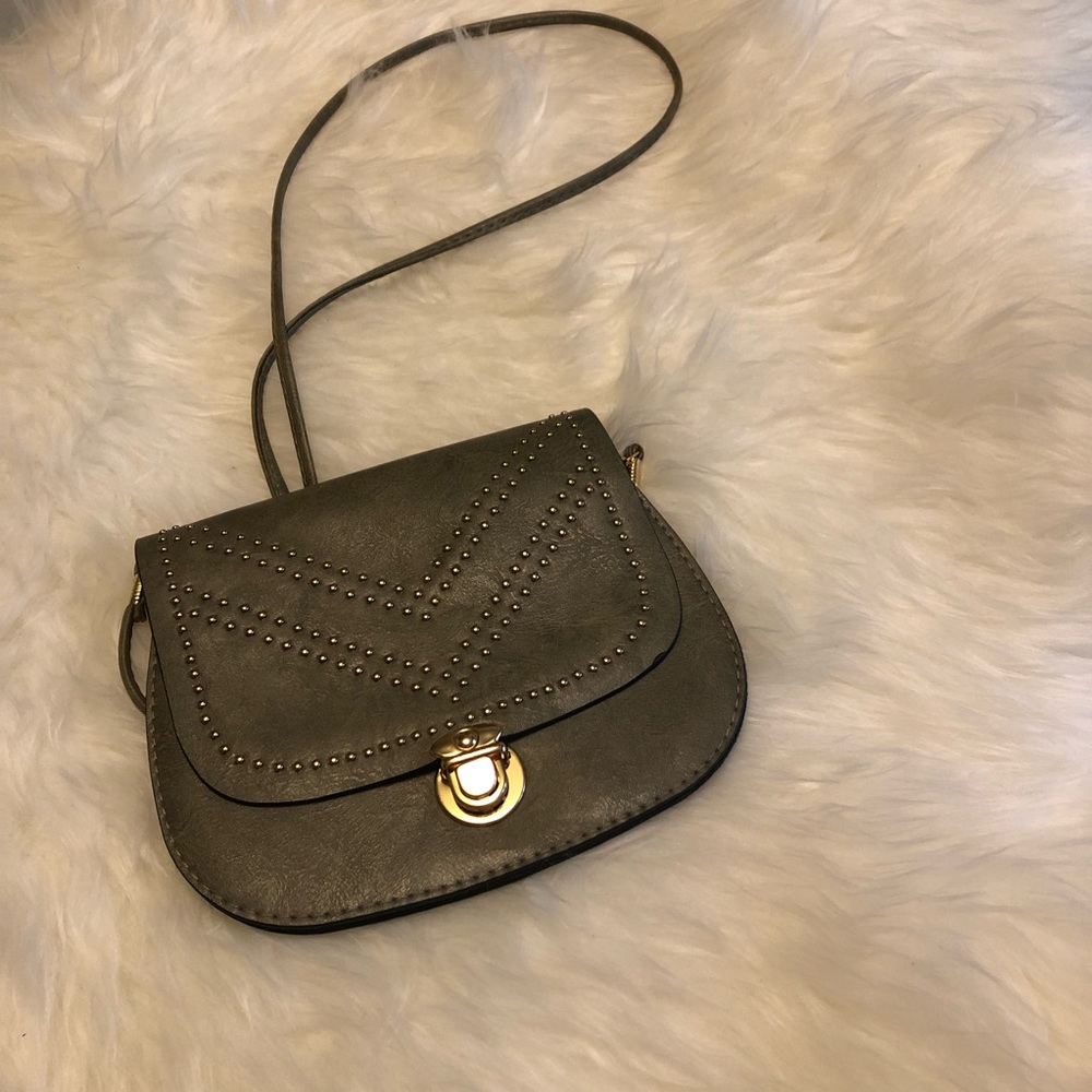 NWOT Small chevron studded crossbody - Picture 2 of 11